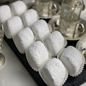 Makrout el louz gâteau oriental algérien